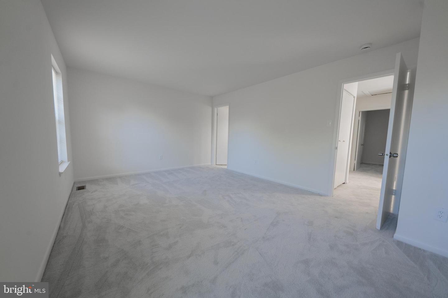 Photo 13 of 22 of 8119 Fenwick Ct townhome