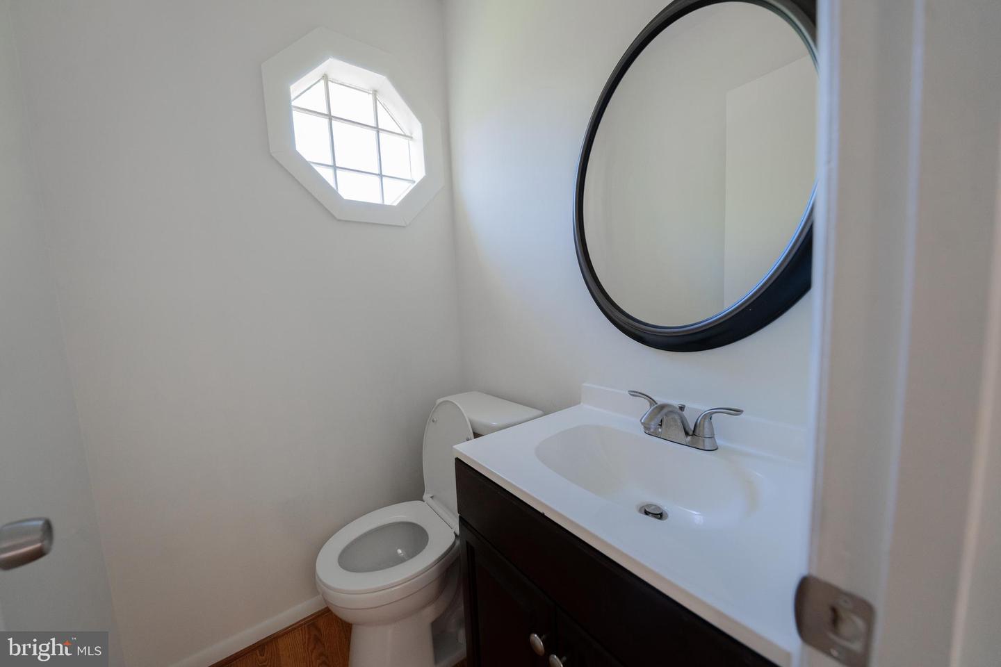 Photo 9 of 22 of 8119 Fenwick Ct townhome