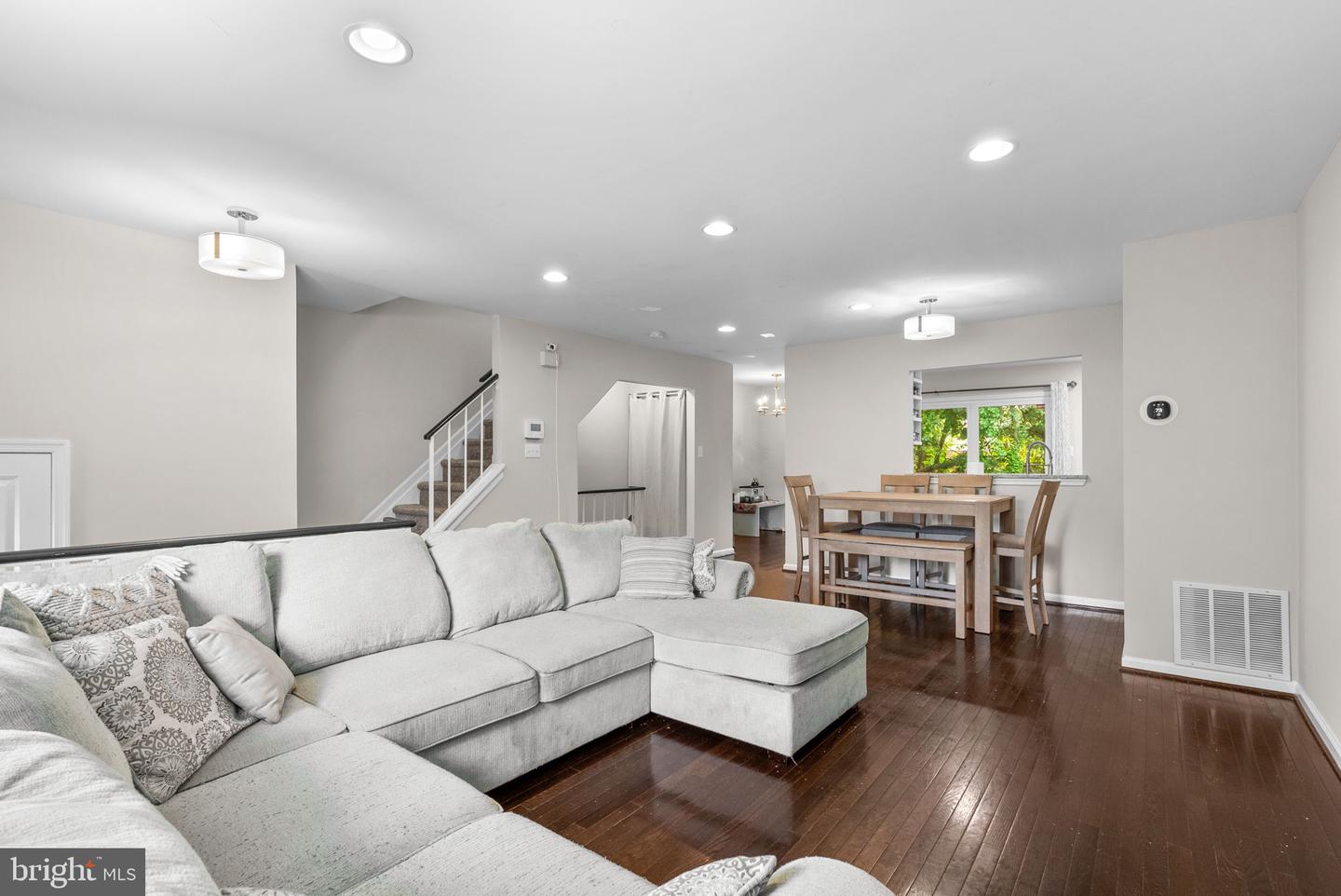 Photo 2 of 30 of 18005 Sunset Lake Ct townhome