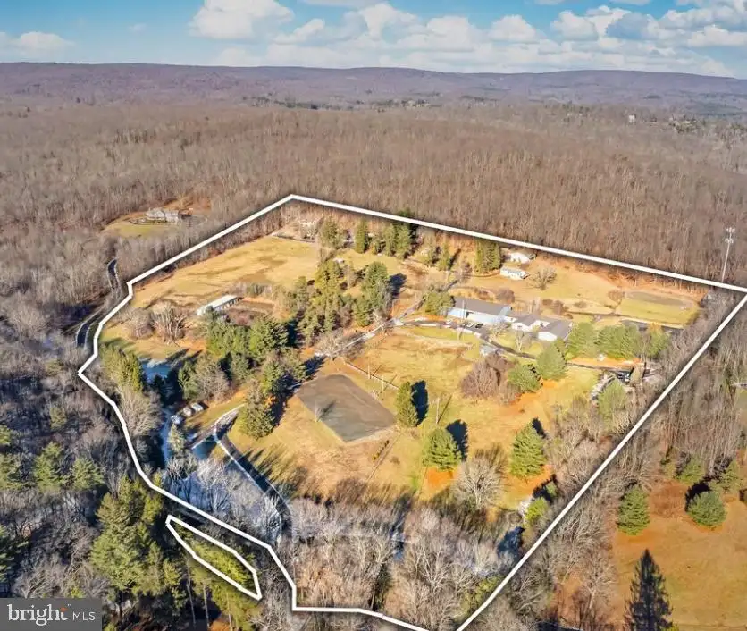 122 Barn Swallow Lane, Cresco, PA, 18326