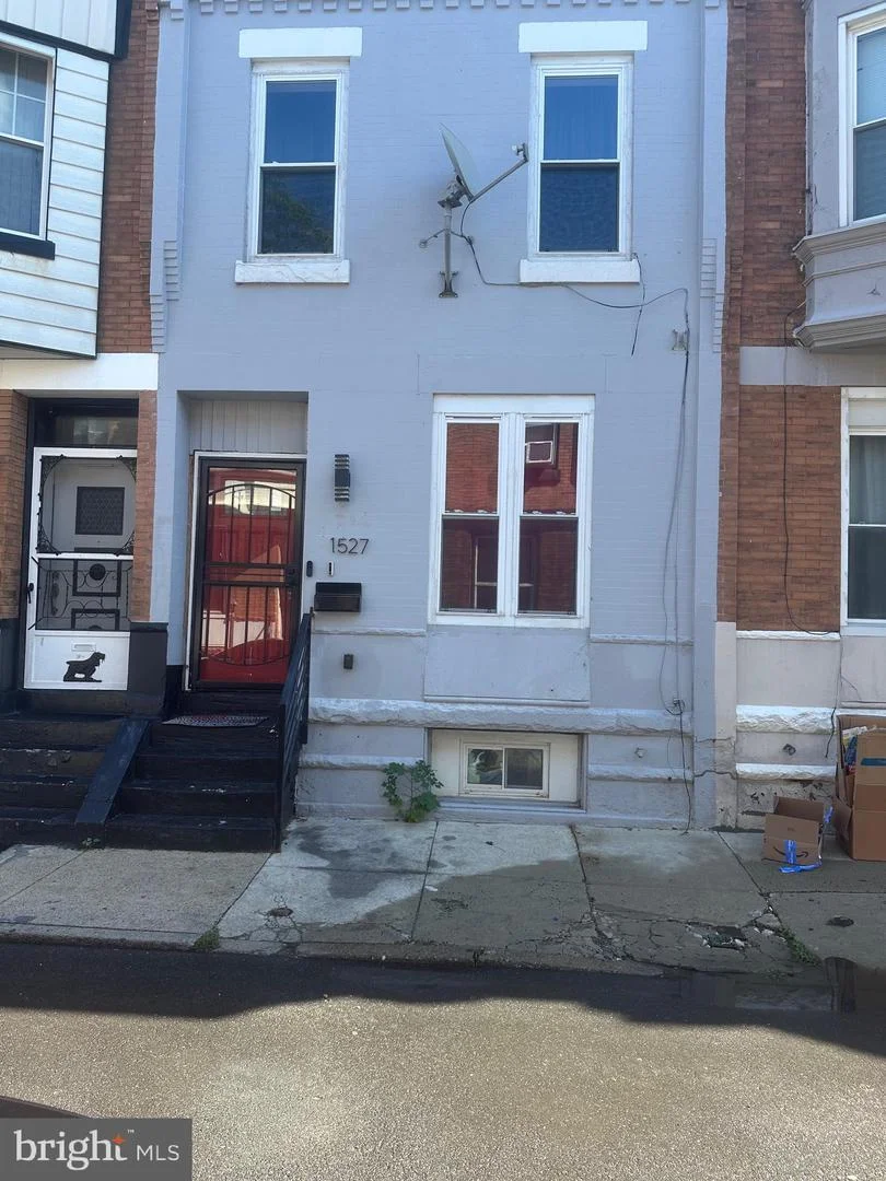 1527 N Newkirk Street