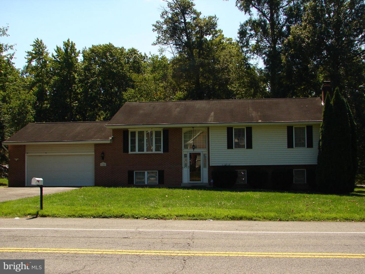 Photo 2 of 6 of 11201 Prospect Hill Rd house