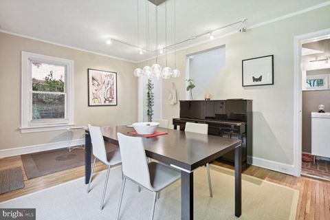 Townhouse in Washington DC 3712 R STREET 15.jpg