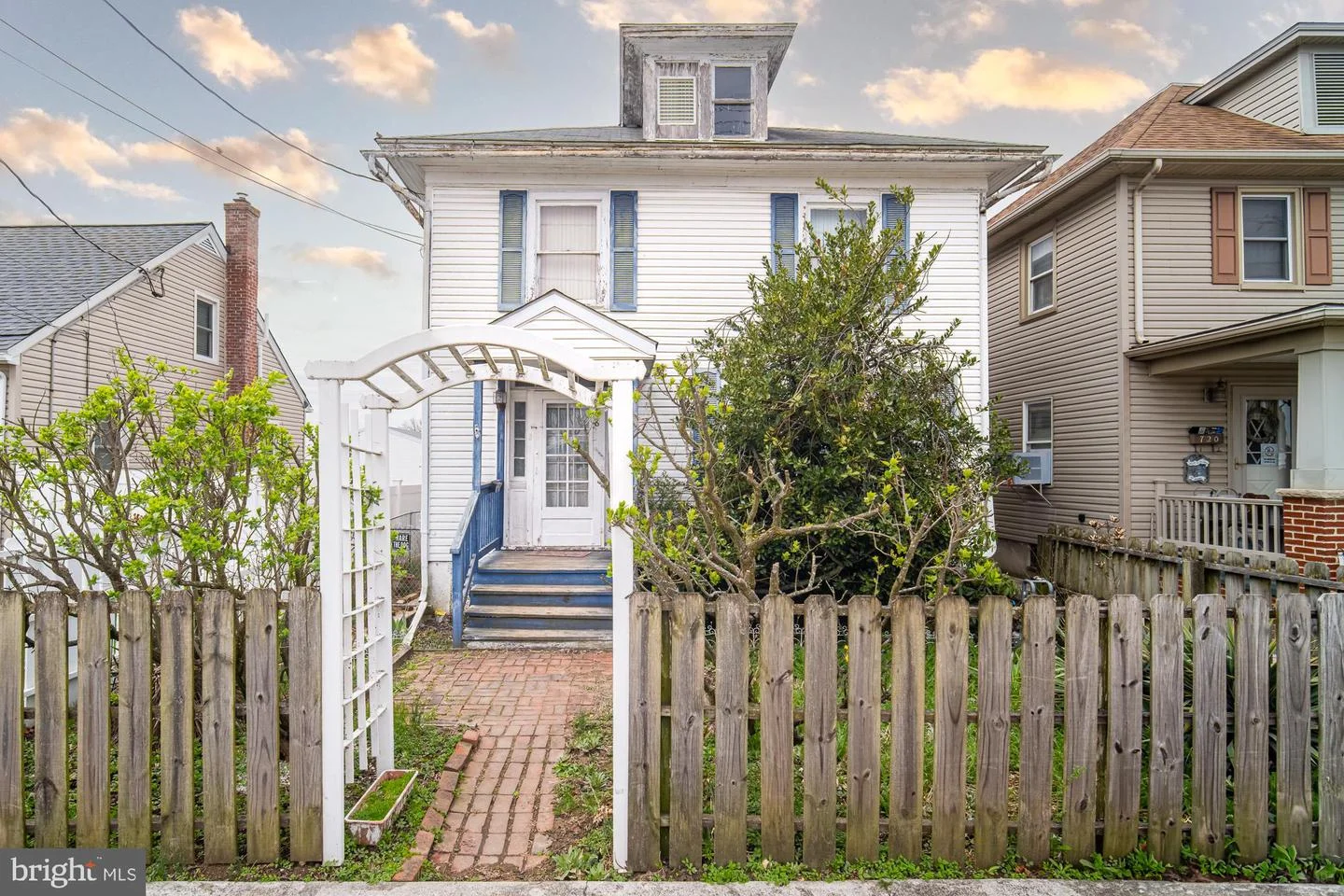 718 Linden Avenue