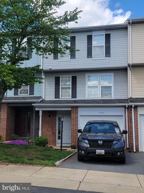 Townhouse in Gaithersburg MD 17922 Cottonwood TERRACE.jpg