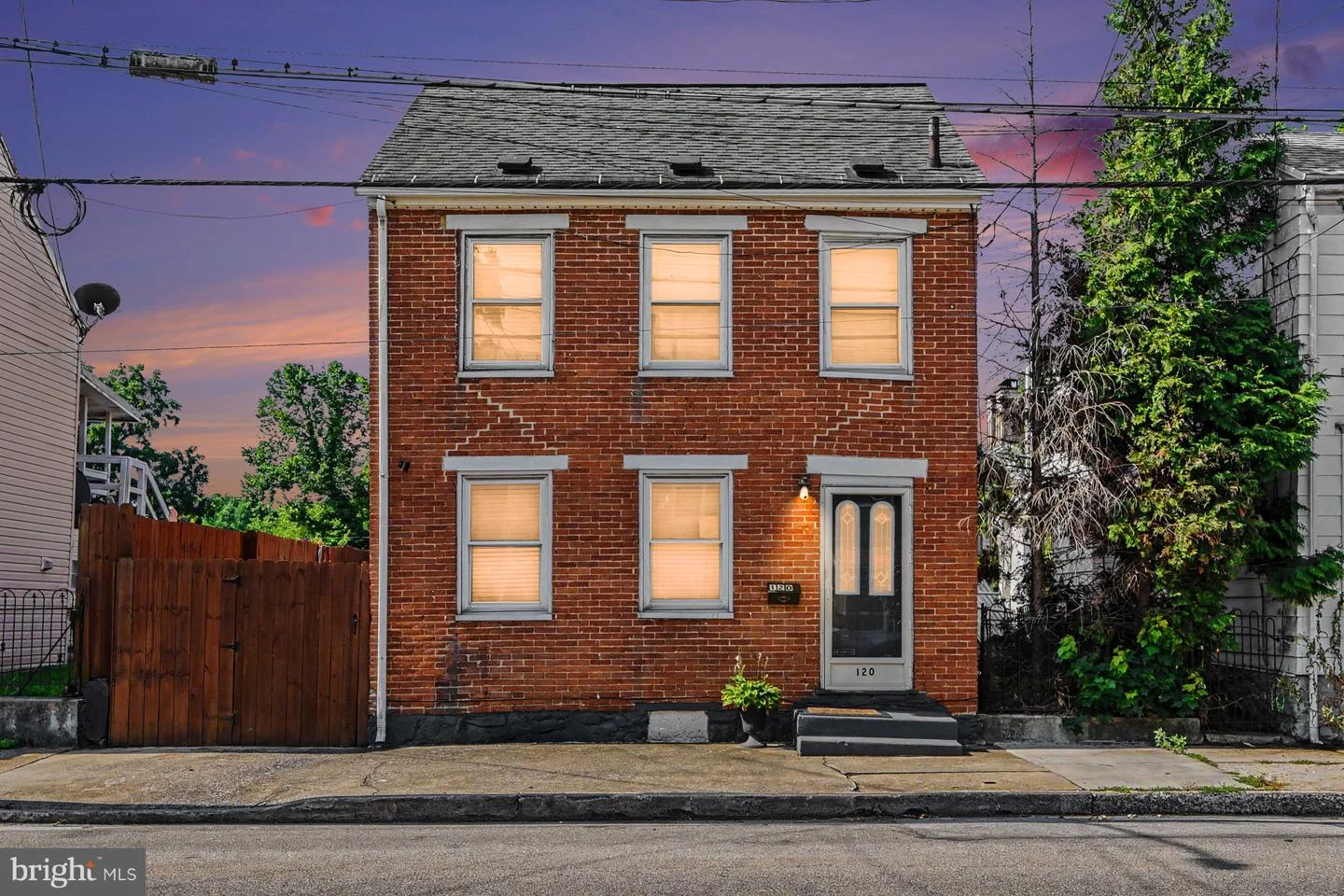 120 E North Street