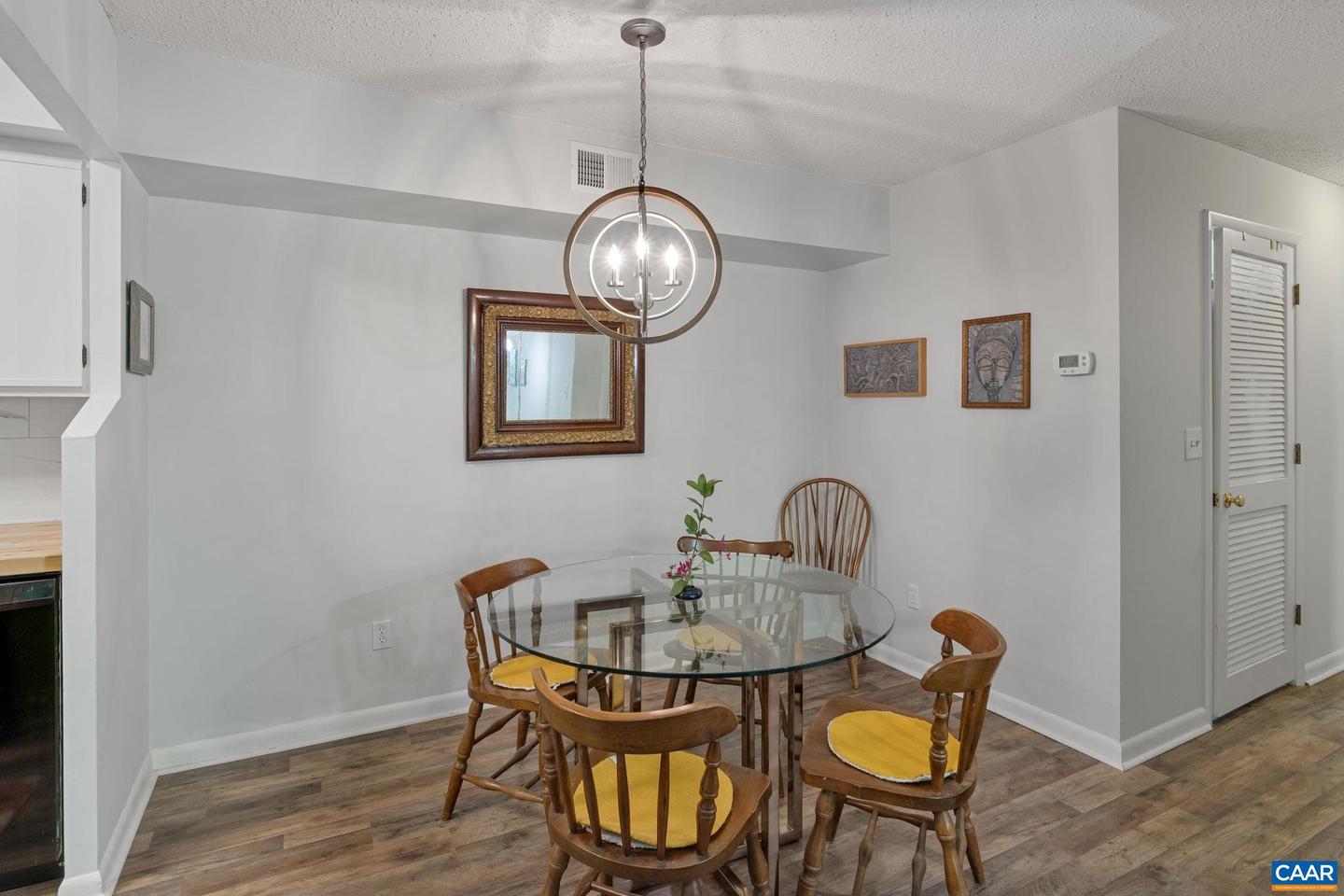 Photo 4 of 29 of 117 Turtle Creek Rd #6 condo