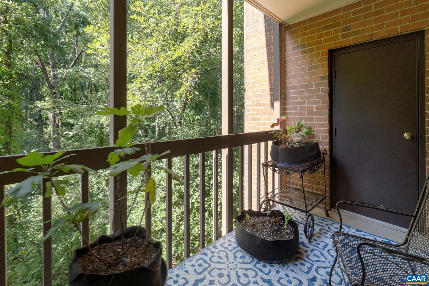 Photo 11 of 29 of 117 Turtle Creek Rd #6 condo