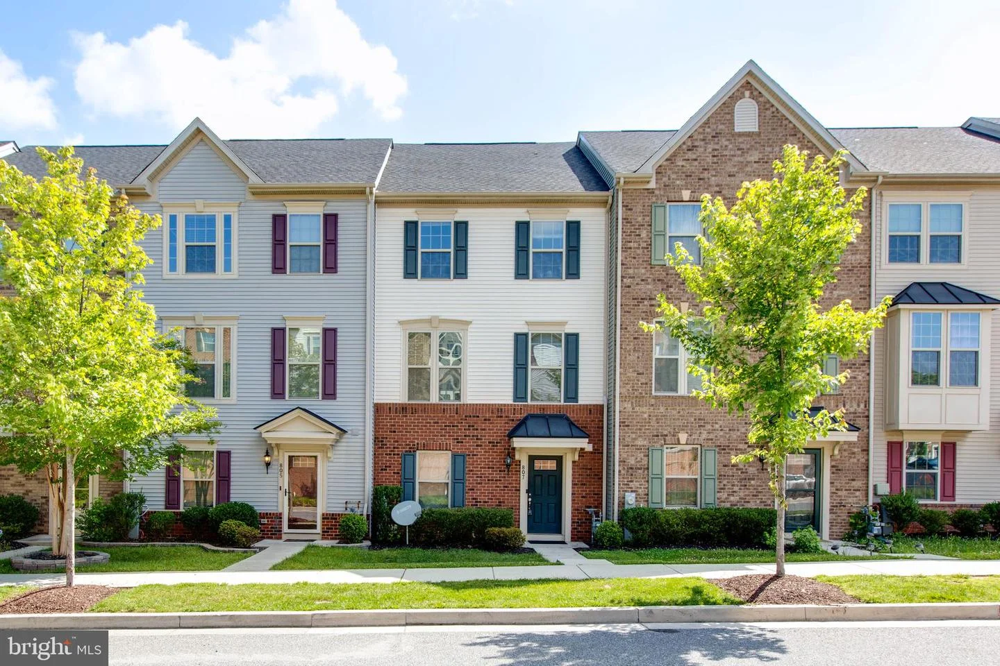 807 Foxleigh Way