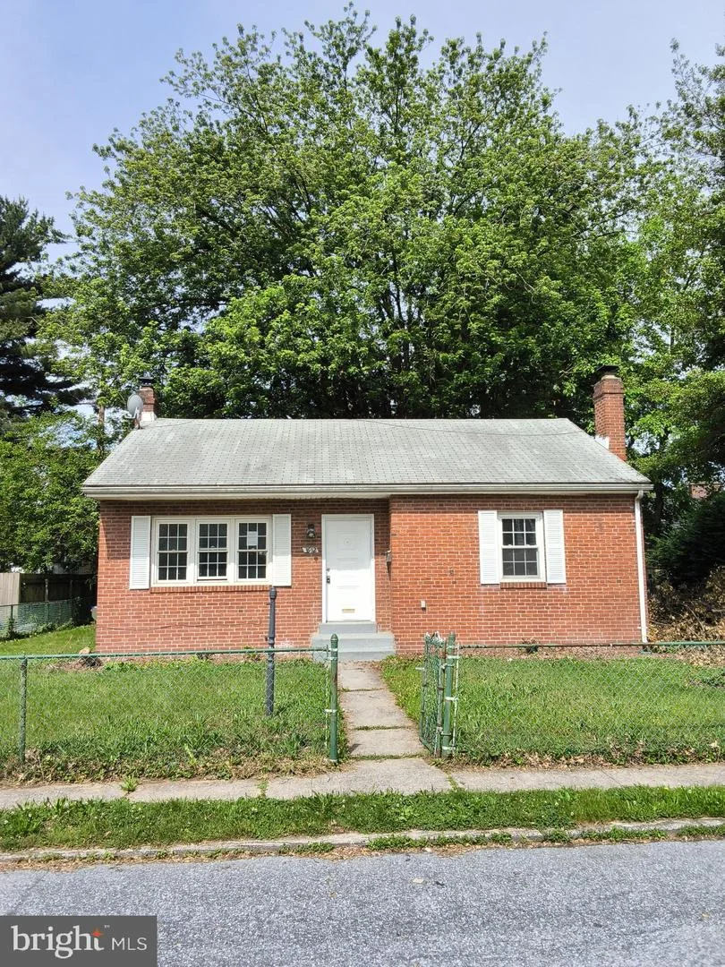 3912 Kingsley Drive