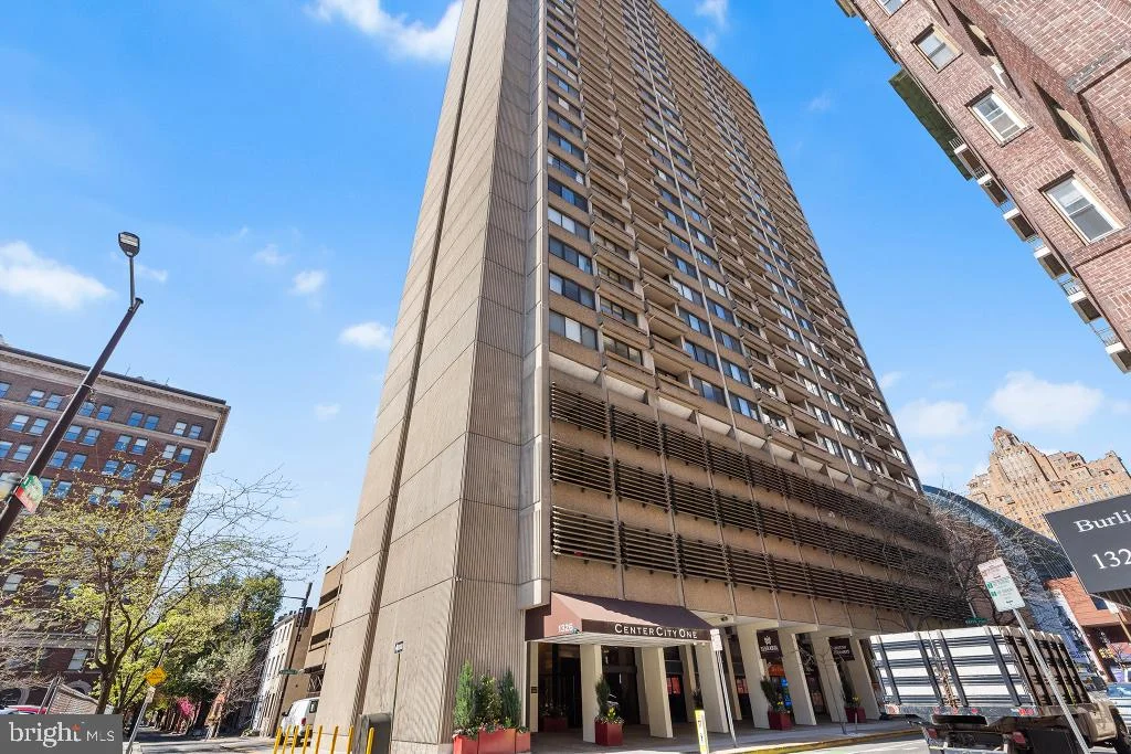 1326 Spruce Street Unit 2706