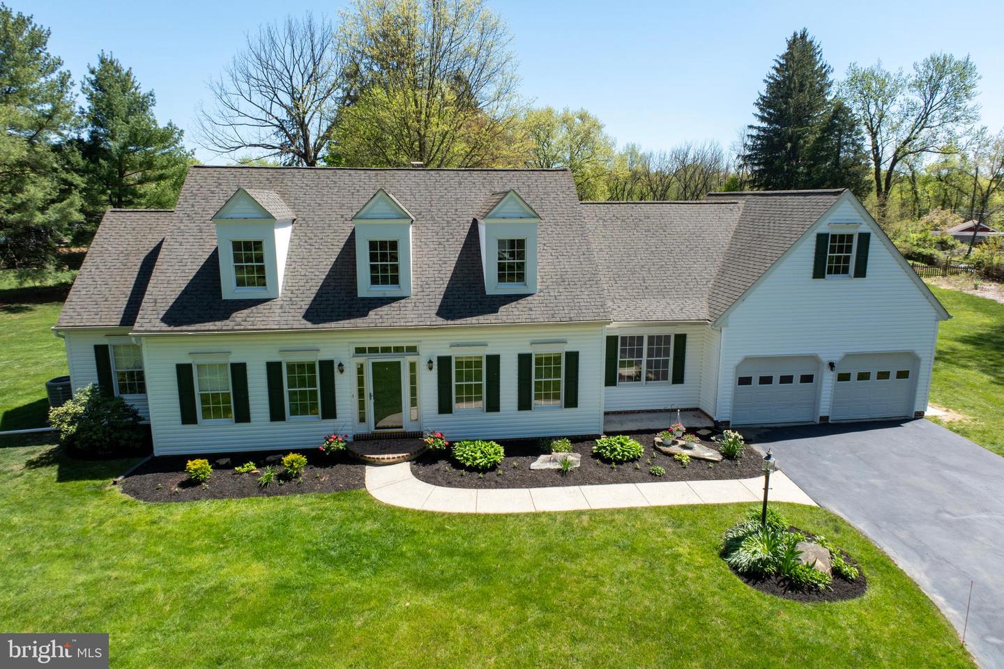 1127 Sunset Drive