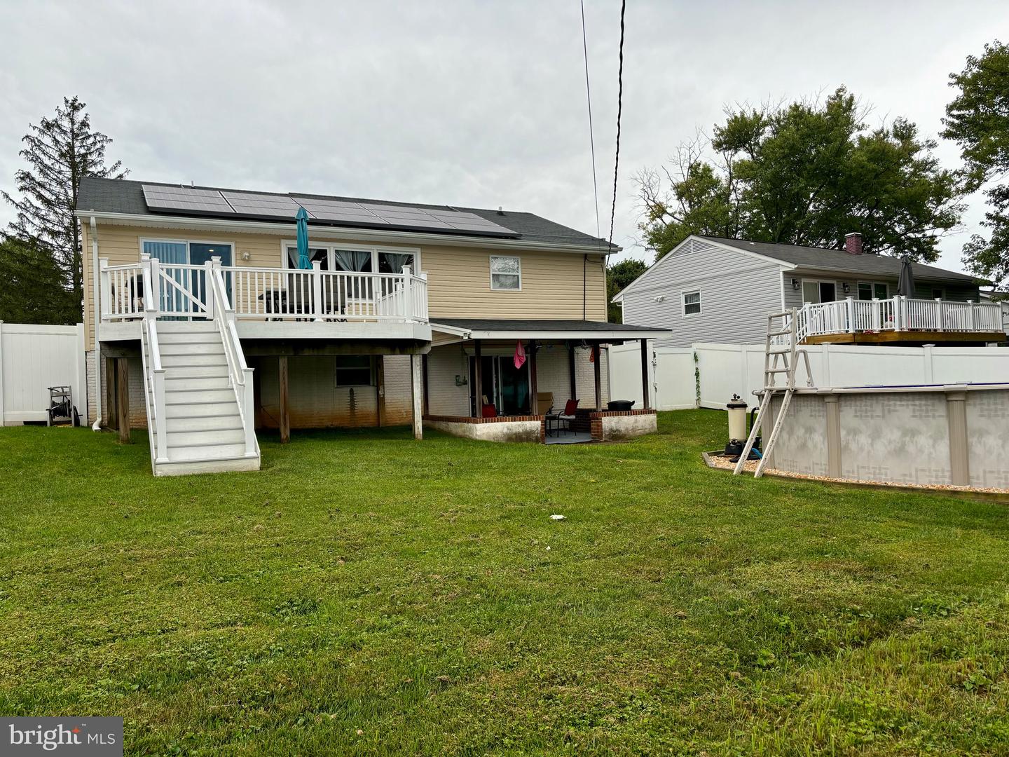 Photo 6 of 29 of 324 Bryanstone Rd house