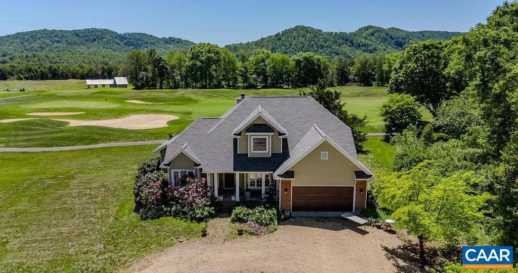 1296 Stoney Creek West