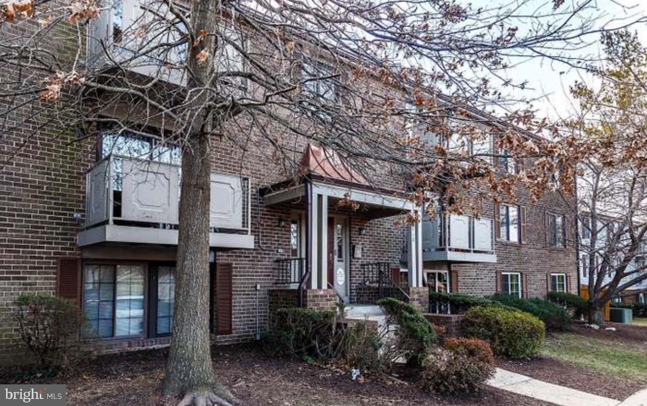 View Alexandria, VA 22309 condo