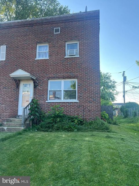 Duplex in Lancaster PA 913 Lafayette STREET.jpg