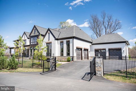 1109 Towlston Rd McLean VA 22102