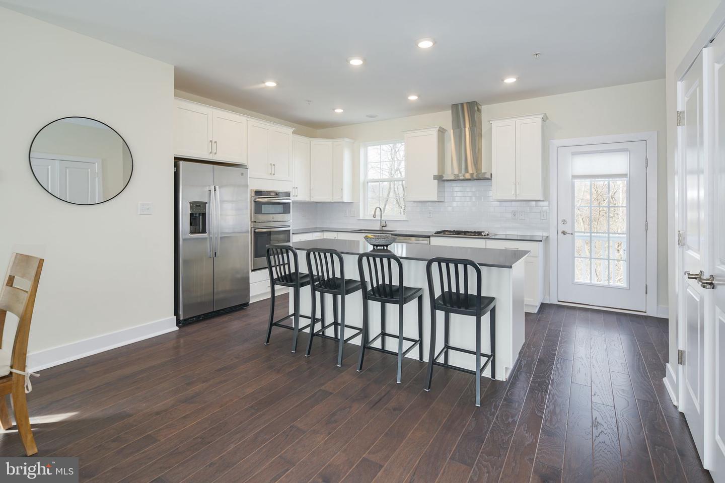 Photo 7 of 51 of 255 Red Leaf Ln townhome