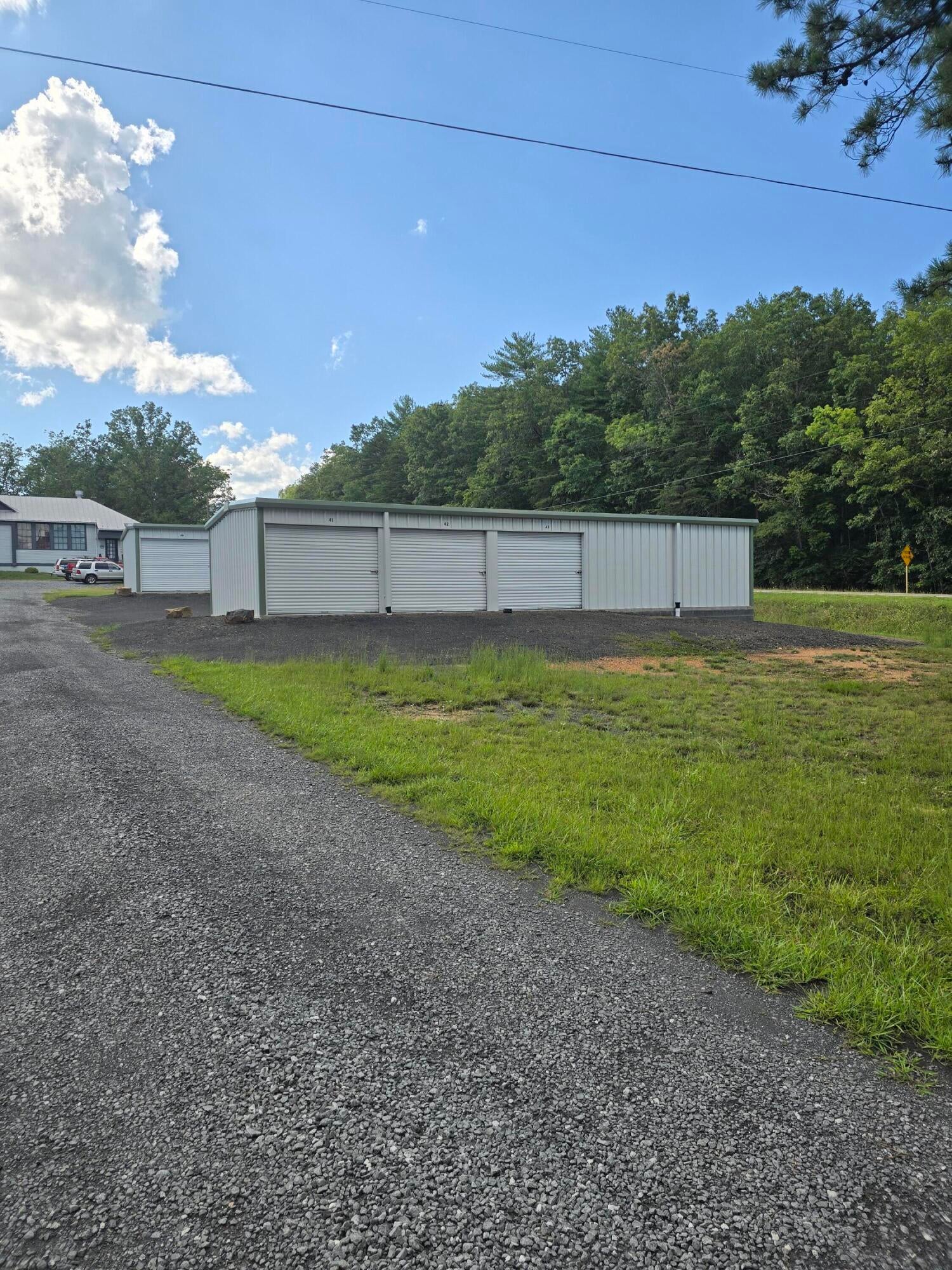 1633 TC Walker Rd