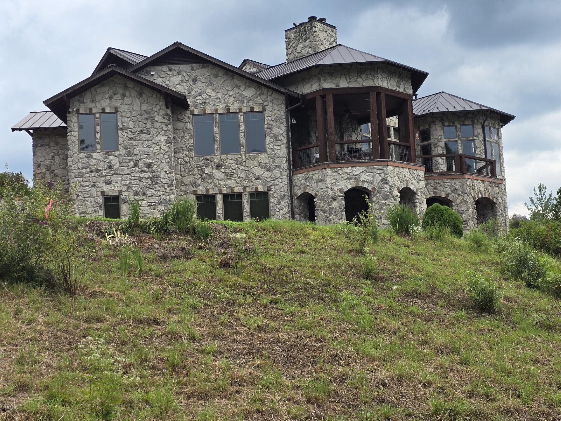 144 Seven Ridges Rd