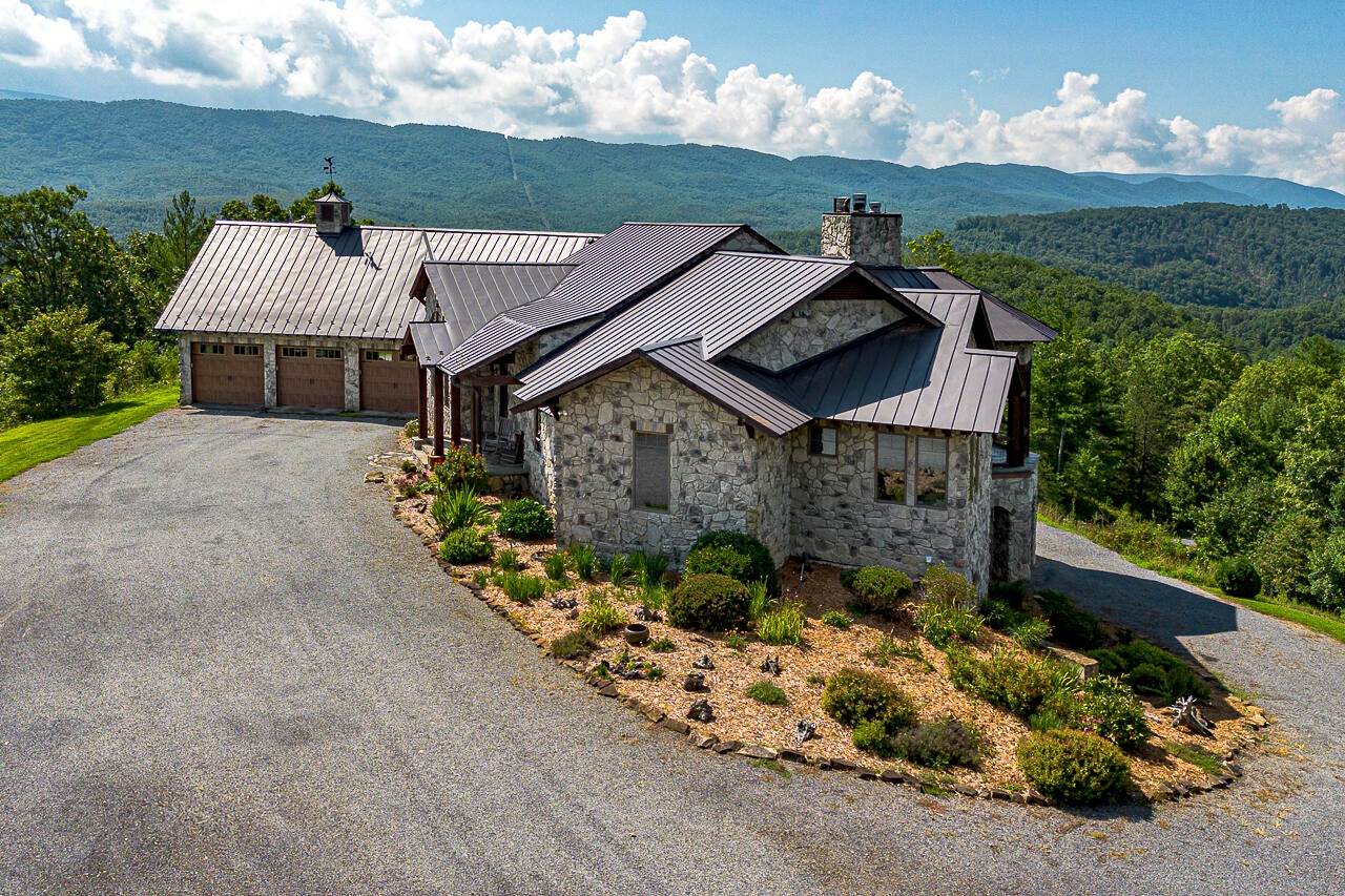 144 Seven Ridges Rd