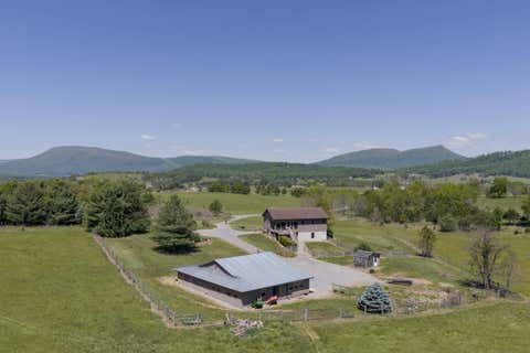 Photo for 181 Windy Mile Ln