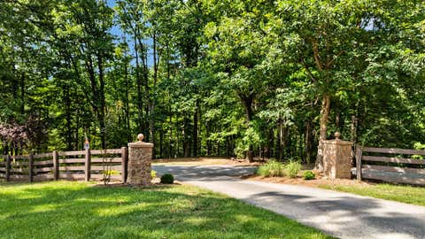 Photo for 76 CLAN ALPINE Way