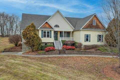 Photo for 120 Spring Ridge Ln