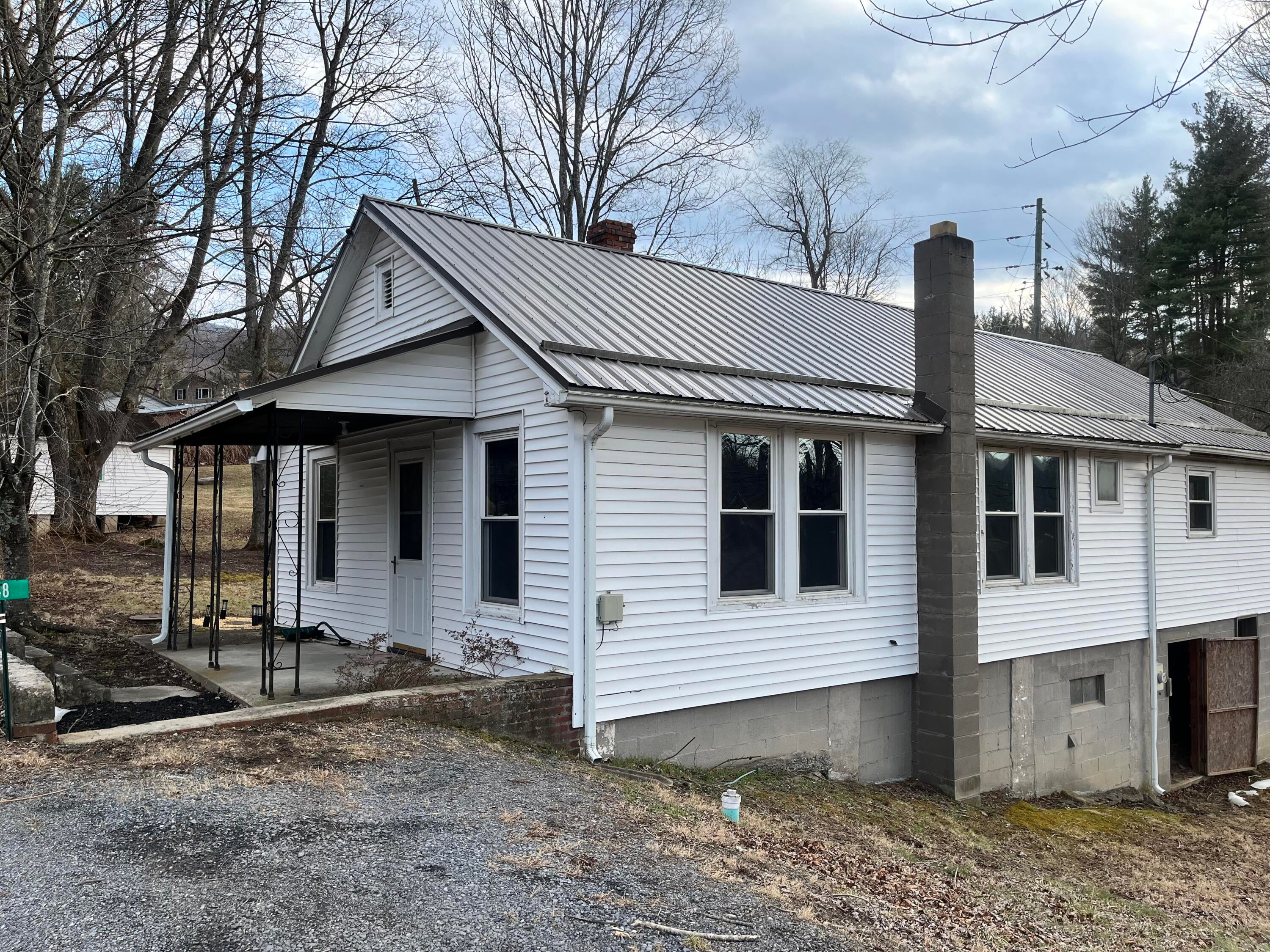 48 Incubator Hollow Rd