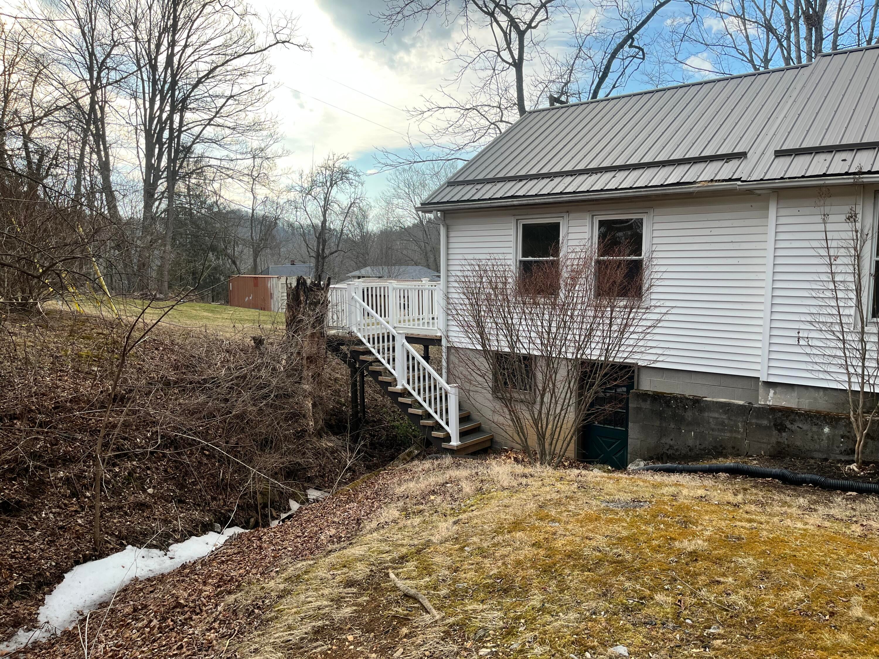 48 Incubator Hollow Rd