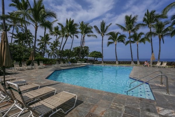Photo 1 of 19 — 75-6040 ALII DR 303, Kailua-Kona, HI 96740