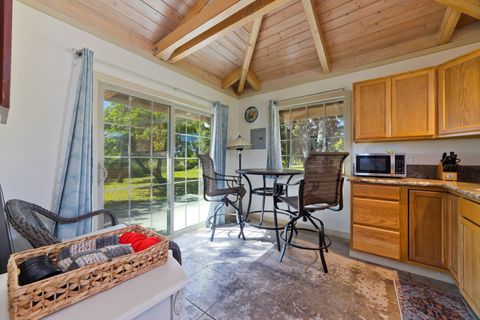 Photo of 95-6253 Makai St, Naalehu, HI 96772 (MLS # 717572)