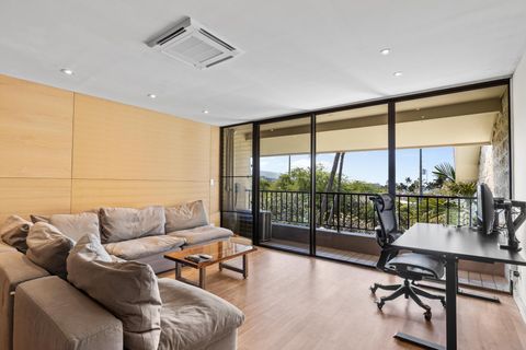 Photo of 75-5681 Kuakini Hwy #305, Kailua-Kona, HI 96740 (MLS # 718805)