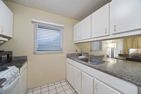 Tiny photo for 525 Aleka Lp Loop #D5, Kapaa, HI 96746 (MLS # 714742)