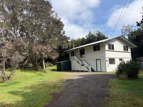 Photo of 99-7736 Uluhe Pl, Volcano, HI 96785 (MLS # 728074)