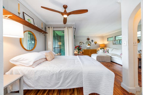 Photo of 42 Wainaku St #210, Hilo, HI 96720 (MLS # 733296)