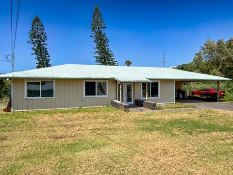 Photo of 94-1979 Wakea Ave, Naalehu, HI 96772 (MLS # 729826)