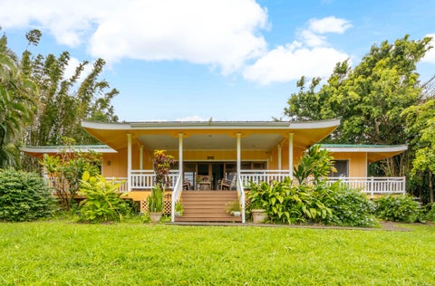 Photo of 55-3476 Akoni Pule Highway, Hawi, HI 96719 (MLS # 733174)