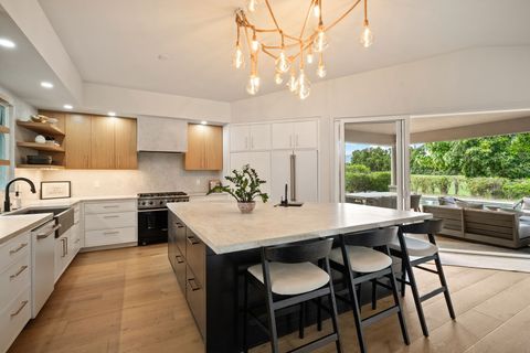 Tiny photo for 4066 Aloalii Dr, Princeville, HI 96722 (MLS # 724622)