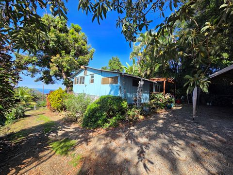 Photo of 83-5782 Napoopoo Rd, Captain Cook, HI 96704 (MLS # 724438)