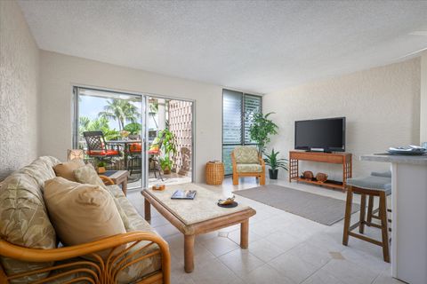 Photo of 75-6016 Alii Dr #317, Kailua-Kona, HI 96740 (MLS # 723147)