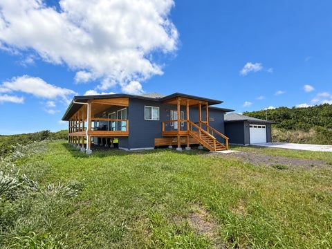 Photo of 94-1549 Haehae St, Naalehu, HI 96772 (MLS # 733351)