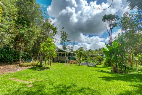 Photo of 18-2054 Hapuu Nani Rd, Volcano, HI 96785 (MLS # 724930)