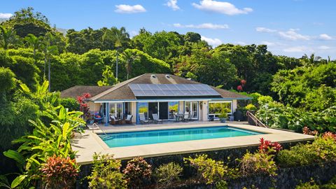 Photo of 83-1010 Kamuku Pl, Captain Cook, HI 96704 (MLS # 731490)
