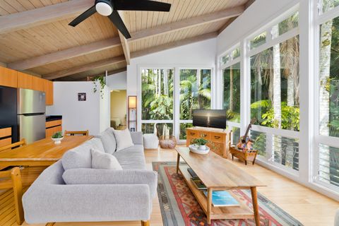 Photo of 98 Kaiwiki Rd, Hilo, HI 96720 (MLS # 728845)