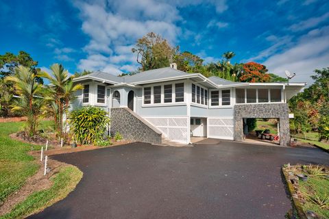 Photo of 1354 Wailuku Dr, Hilo, HI 96720 (MLS # 722097)