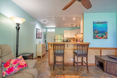 Photo of 1911 Kalanianaole Ave #204, Hilo, HI 96720 (MLS # 728717)