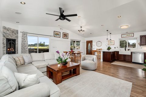 Photo of 64-276 Mamalahoa Highway, Kamuela, HI 96743 (MLS # 727905)