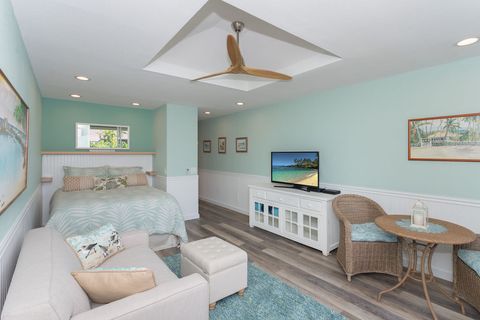 Photo of 75-5776 Kuakini Hwy #317, Kailua-Kona, HI 96740 (MLS # 726414)