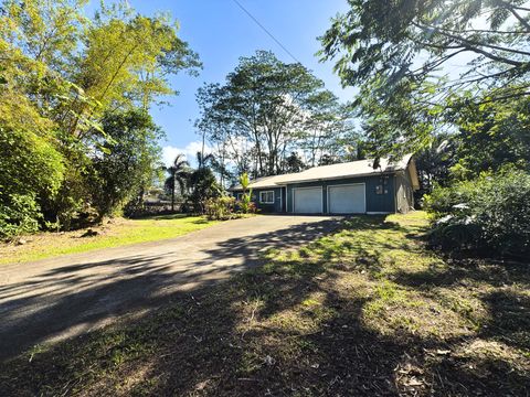 Photo of 15-1244 Railroad Ave, Keaau, HI 96749 (MLS # 724532)